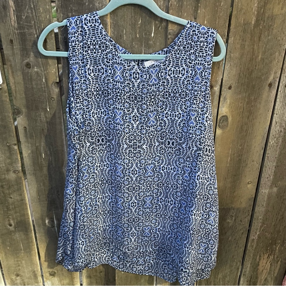 2 Same Style Different Colored Patterns Blouses Sz. XXL - Picture 9 of 16